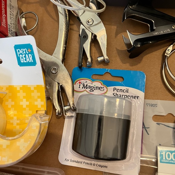 Office/School Supplies - Picture 4 of 10